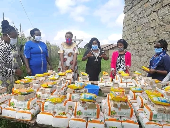 Community support with essential food items